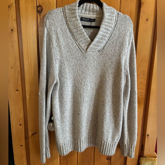 Nautica Men’s Long-Sleeve Off-White/Light Gray Sweater - Picture 2 of 9